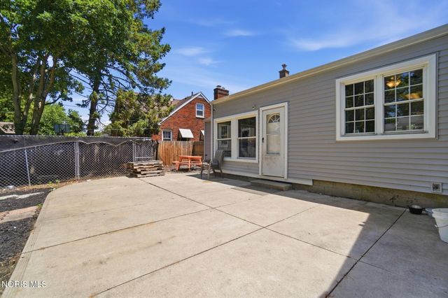 3506 Beverly Drive, Toledo, OH 43614