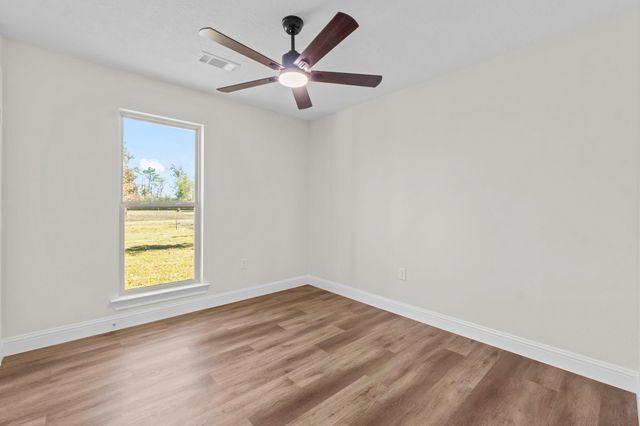 171 Pearl Court, Onalaska, TX 77360