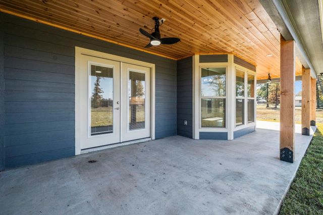 171 Pearl Court, Onalaska, TX 77360