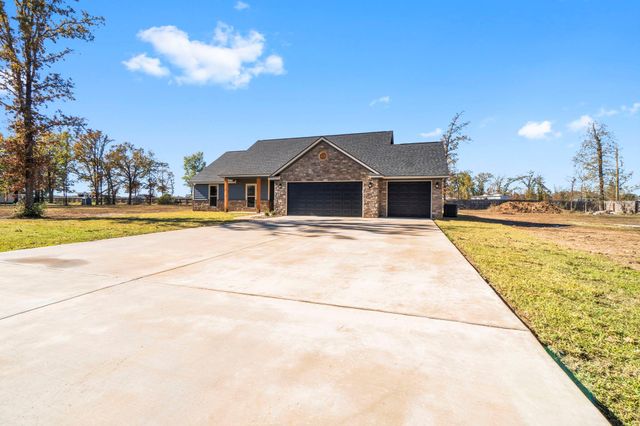 171 Pearl Court, Onalaska, TX 77360