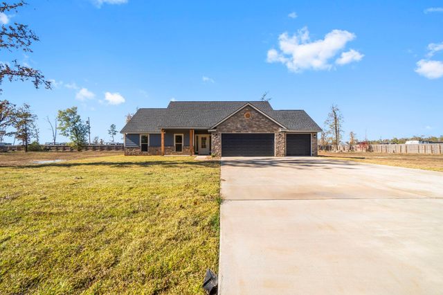 171 Pearl Court, Onalaska, TX 77360