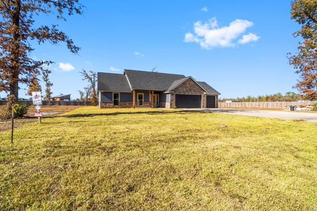 171 Pearl Court, Onalaska, TX 77360