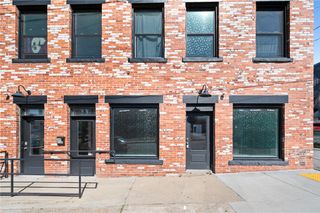 200 E 8th Ave #E, Homestead, PA 15120