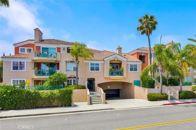 5142 Warner Avenue 109, Huntington Beach, CA 92649