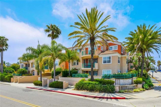 5142 Warner Avenue 109, Huntington Beach, CA 92649