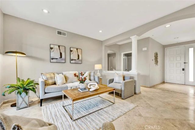 5142 Warner Avenue 109, Huntington Beach, CA 92649