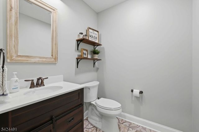 32 Mallard Dr, Allamuchy Twp., NJ 07840