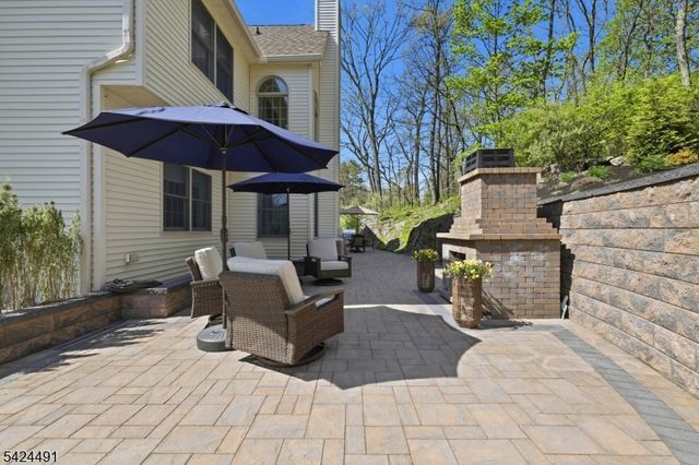 32 Mallard Dr, Allamuchy Twp., NJ 07840