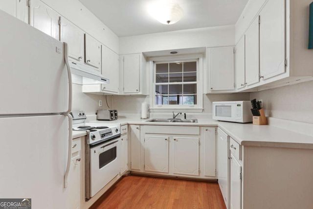 158 Maribeau Square NW, Atlanta, GA 30327