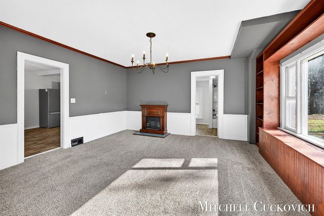 832 E Michigan Avenue, Marshall, MI 49068