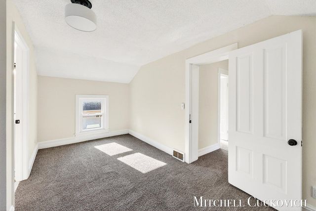 832 E Michigan Avenue, Marshall, MI 49068