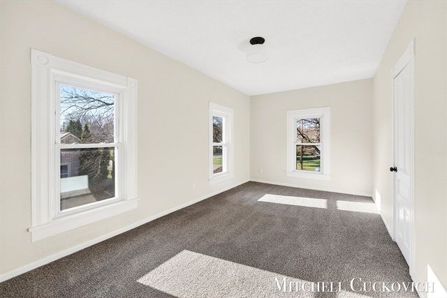 832 E Michigan Avenue, Marshall, MI 49068