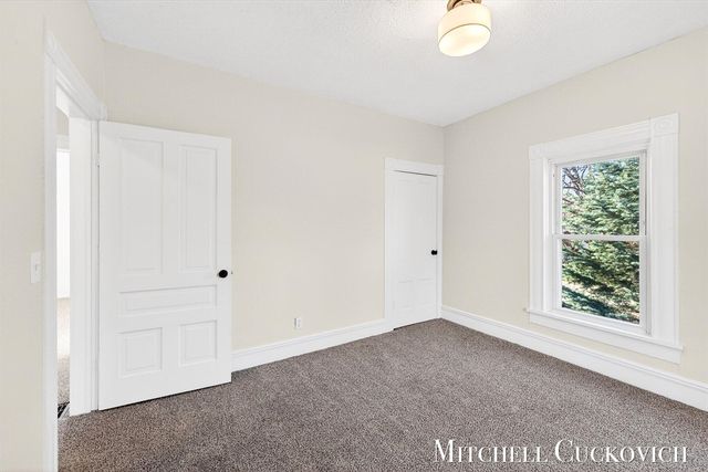 832 E Michigan Avenue, Marshall, MI 49068