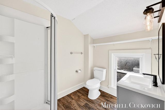 832 E Michigan Avenue, Marshall, MI 49068