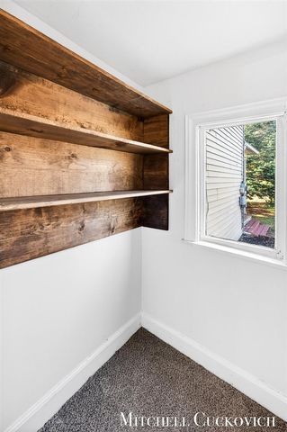 832 E Michigan Avenue, Marshall, MI 49068