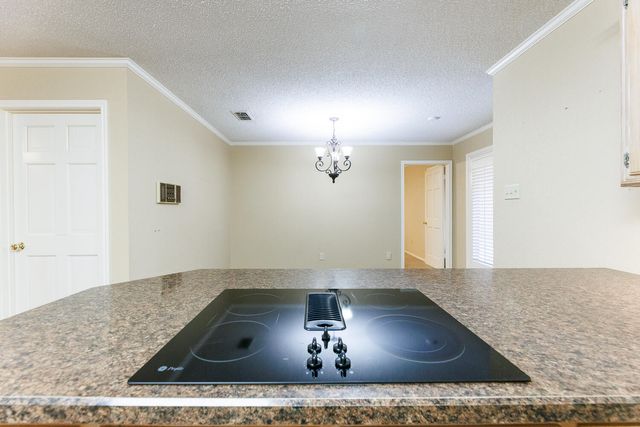 1906 Albany Avenue, Lubbock, TX 79407