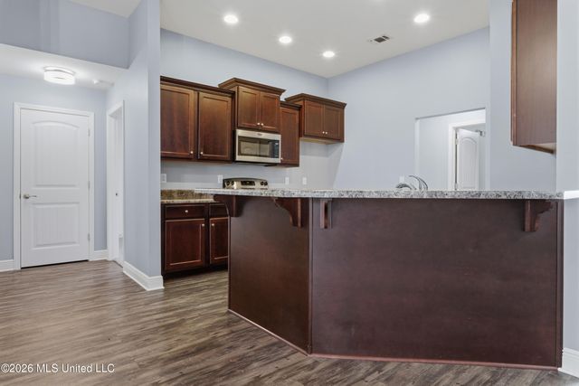 152 Saltmeadow Circle, Ocean Springs, MS 39564