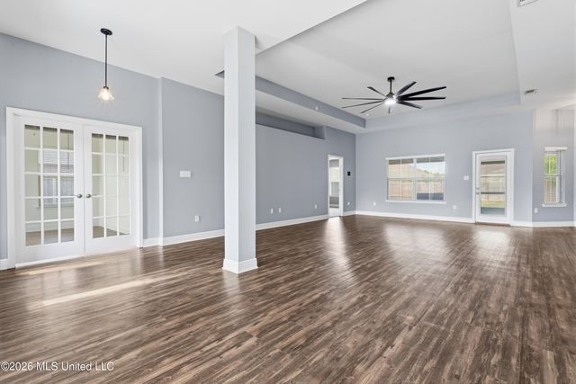 152 Saltmeadow Circle, Ocean Springs, MS 39564