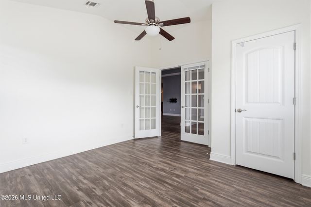 152 Saltmeadow Circle, Ocean Springs, MS 39564