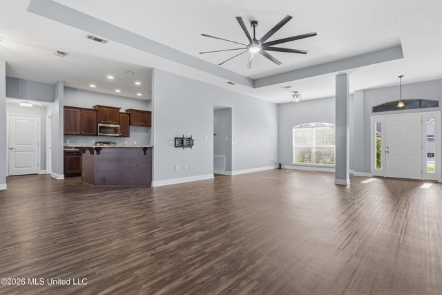 152 Saltmeadow Circle, Ocean Springs, MS 39564