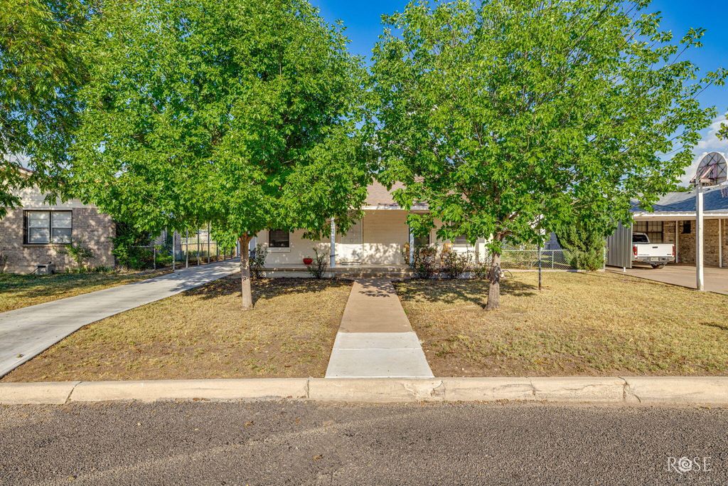 Image 2 of property listing at 208 Lipan Drive, San Angelo, TX 76903