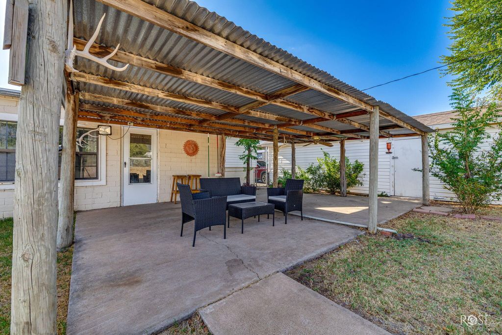 Image 27 of property listing at 208 Lipan Drive, San Angelo, TX 76903