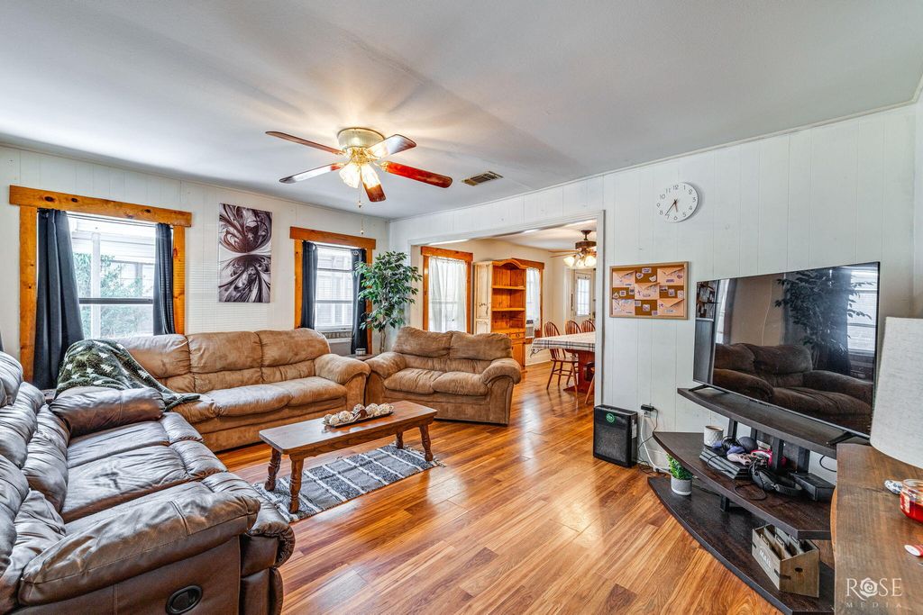 Image 6 of property listing at 208 Lipan Drive, San Angelo, TX 76903