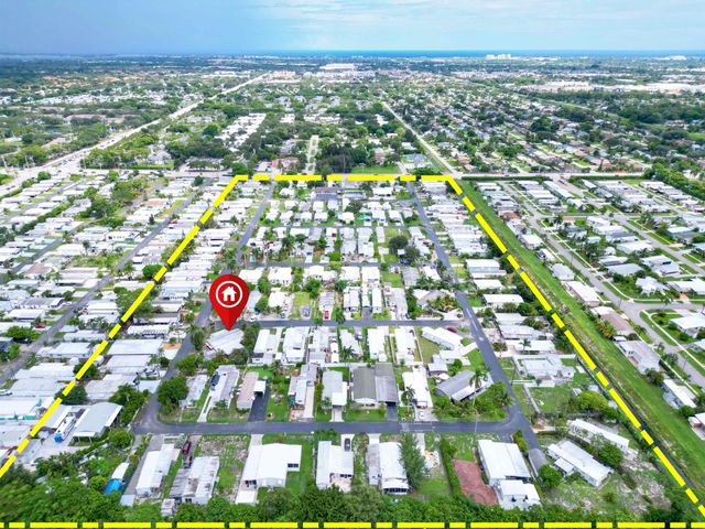8903 Oak Street, Boynton Beach, FL 33436