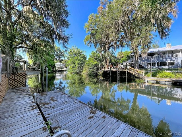 11590 N Kayak Point, Inglis, FL 34449