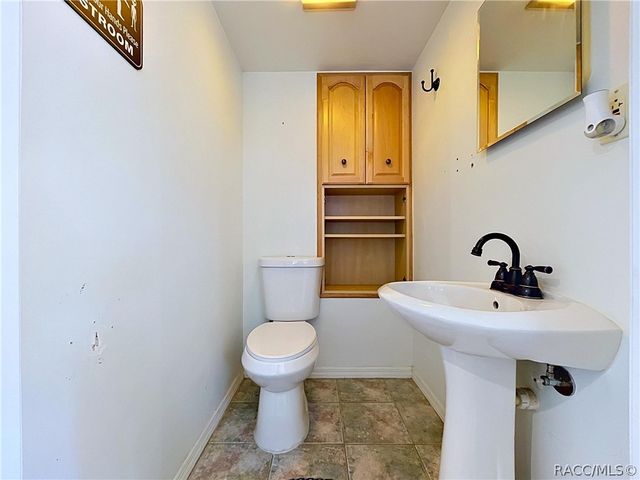 11590 N Kayak Point, Inglis, FL 34449
