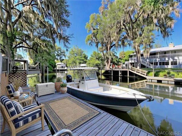 11590 N Kayak Point, Inglis, FL 34449