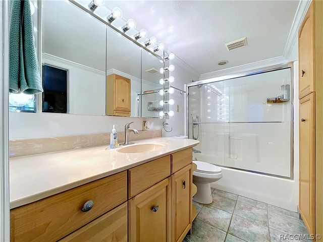 11590 N Kayak Point, Inglis, FL 34449