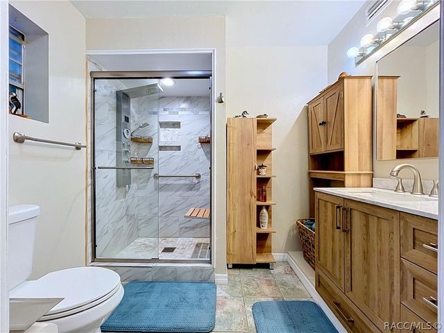 11590 N Kayak Point, Inglis, FL 34449