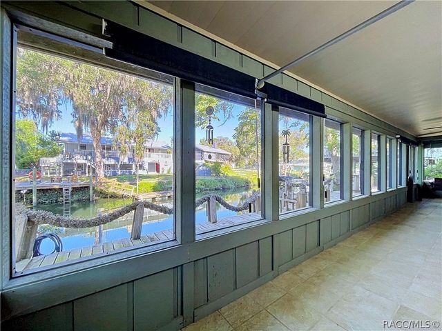 11590 N Kayak Point, Inglis, FL 34449