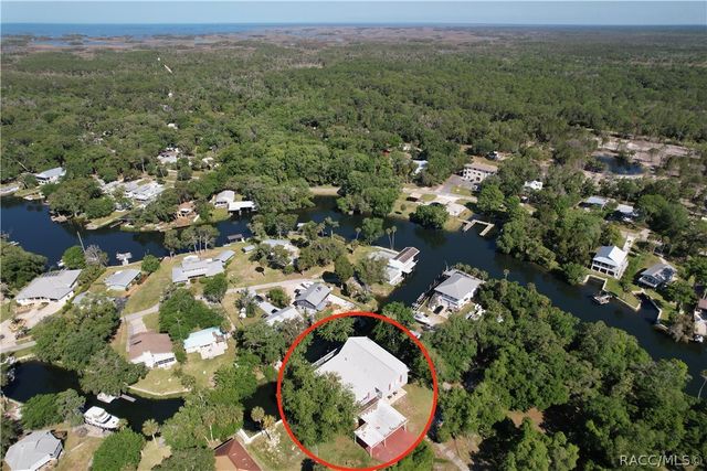 11590 N Kayak Point, Inglis, FL 34449