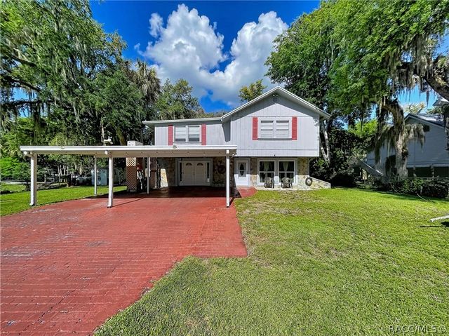 11590 N Kayak Point, Inglis, FL 34449