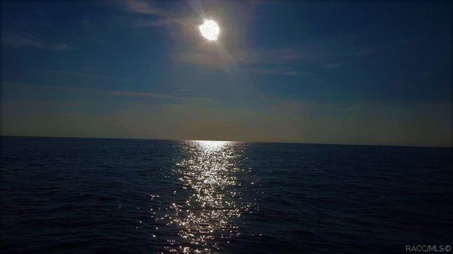 11590 N Kayak Point, Inglis, FL 34449