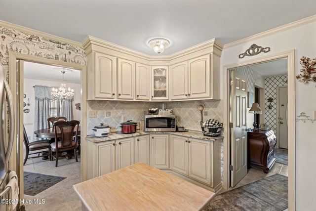 508 University Drive, Jacksonville, NC 28546