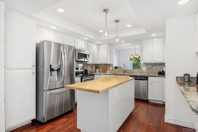 6561 Corte Cisco, Carlsbad, CA 92009