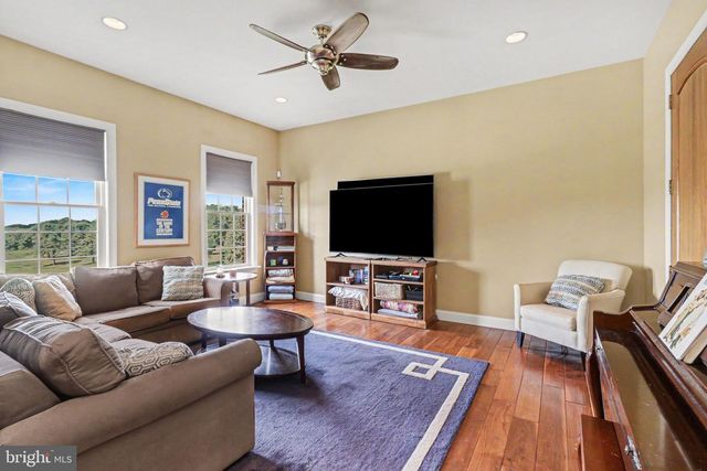 1080 SWATARA RD, Hershey, PA 17033