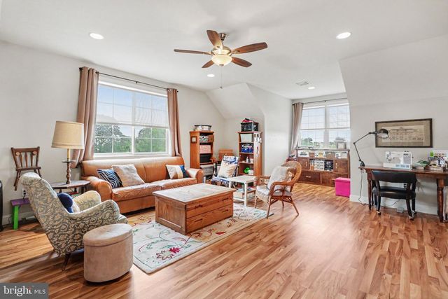 1080 SWATARA RD, Hershey, PA 17033