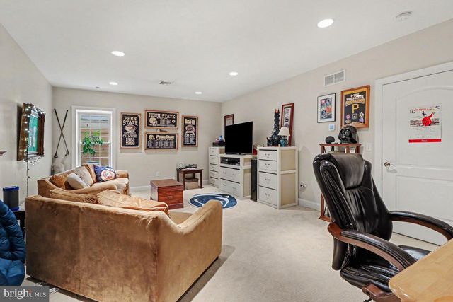 1080 SWATARA RD, Hershey, PA 17033