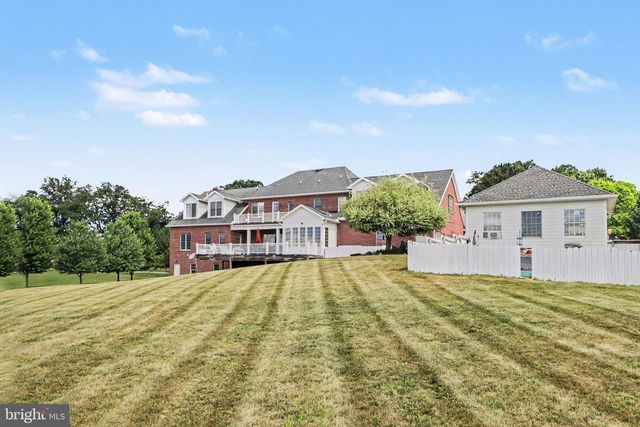 1080 SWATARA RD, Hershey, PA 17033