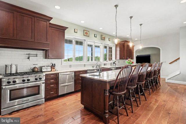 1080 SWATARA RD, Hershey, PA 17033