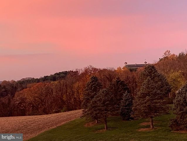 1080 SWATARA RD, Hershey, PA 17033
