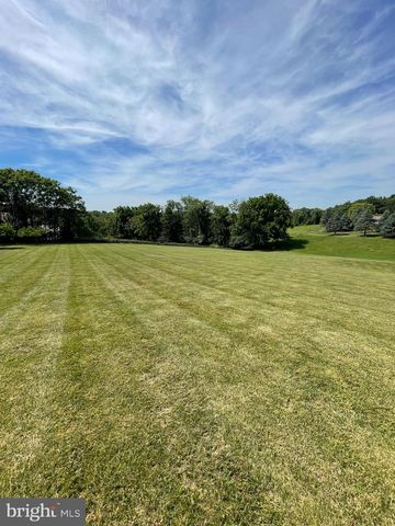 1080 SWATARA RD, Hershey, PA 17033