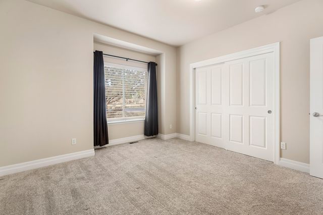 784 Ribbon Falls Road, Redmond, OR 97756