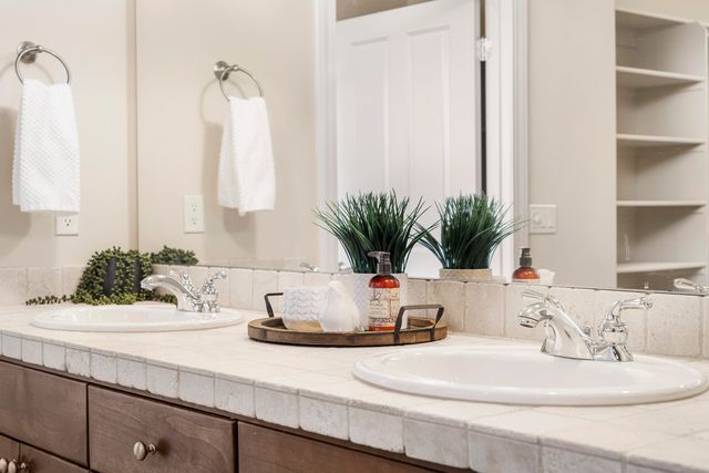 784 Ribbon Falls Road, Redmond, OR 97756