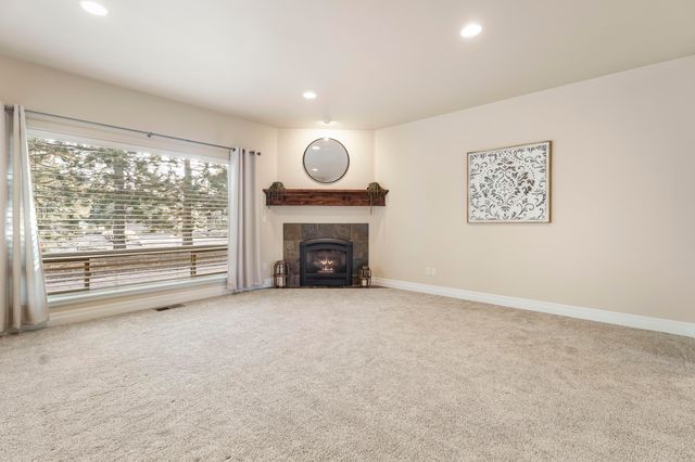 784 Ribbon Falls Road, Redmond, OR 97756