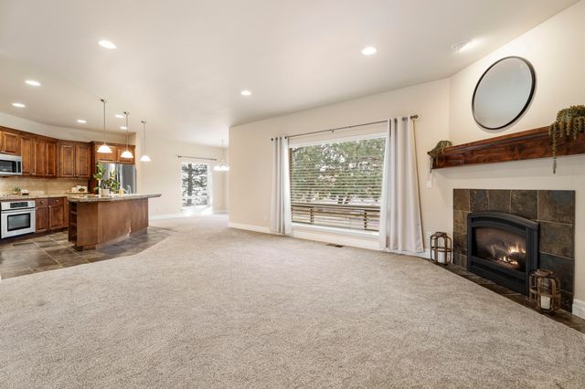 784 Ribbon Falls Road, Redmond, OR 97756